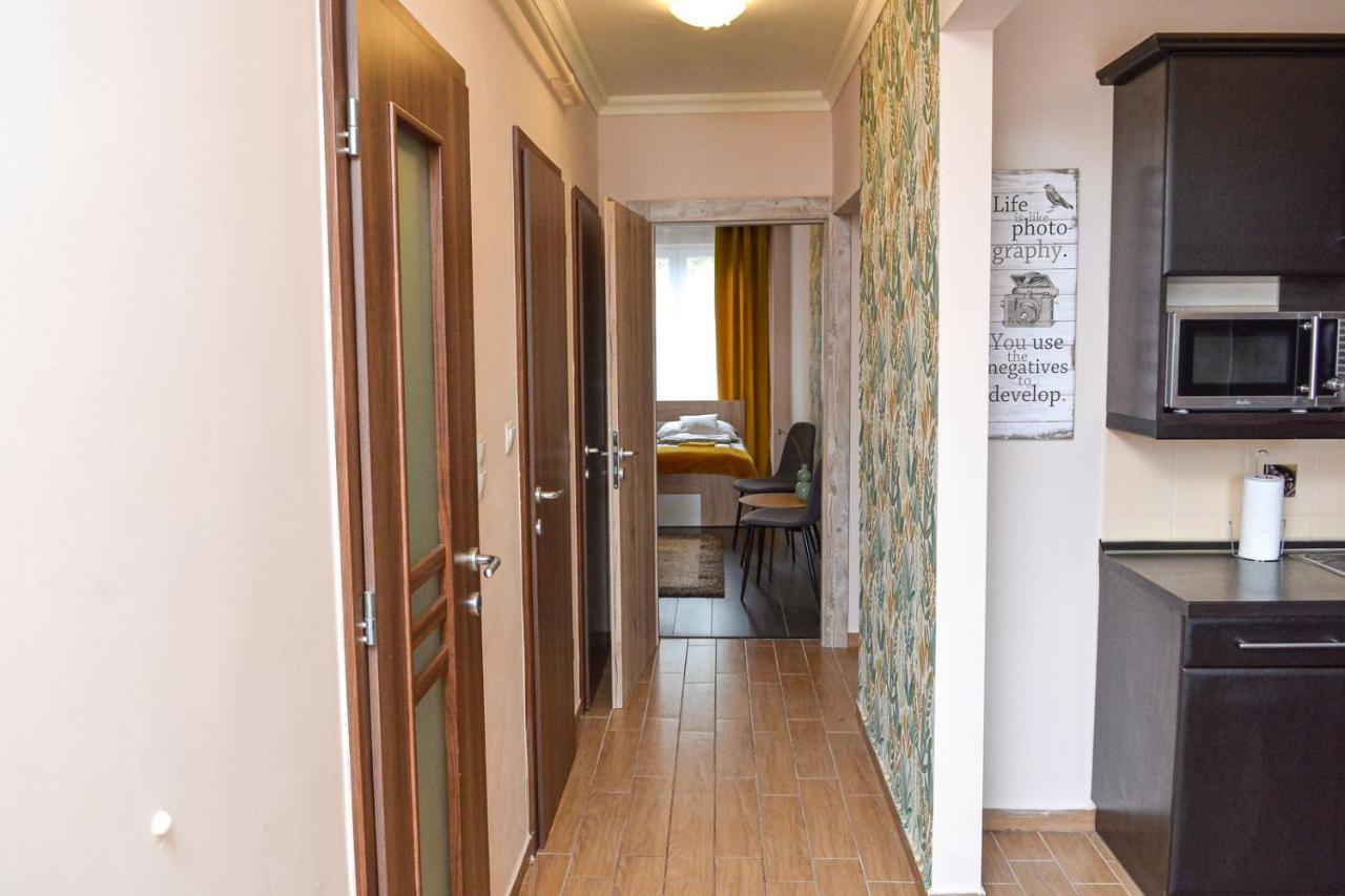 Unicum Apartman Hajduszoboszlo Bagian luar foto
