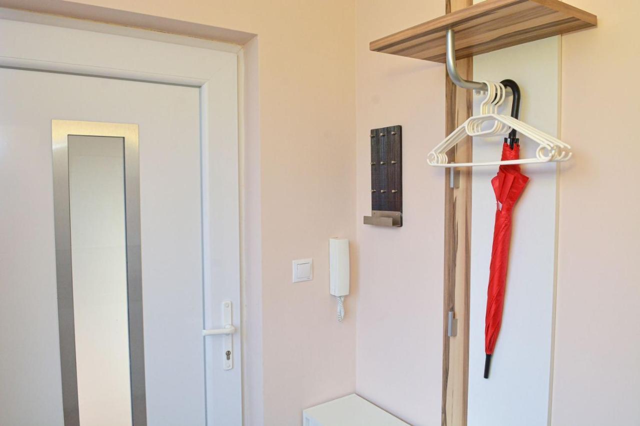 Unicum Apartman Hajduszoboszlo Bagian luar foto
